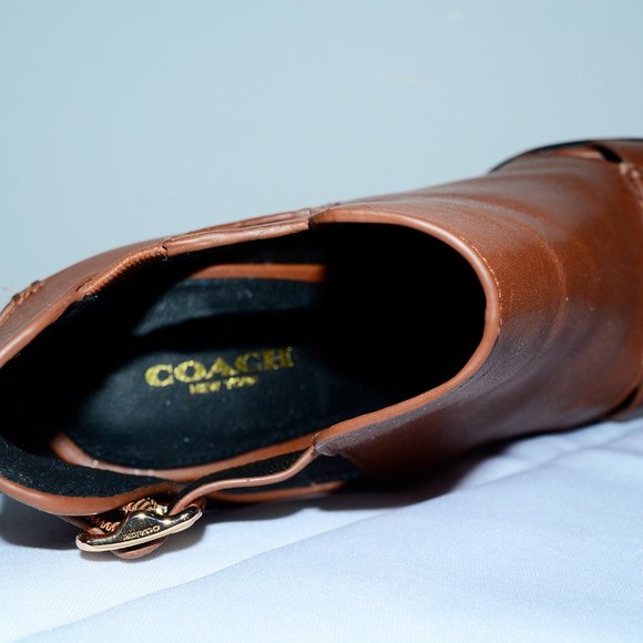 Coach Shoes - Picture 4 of 5